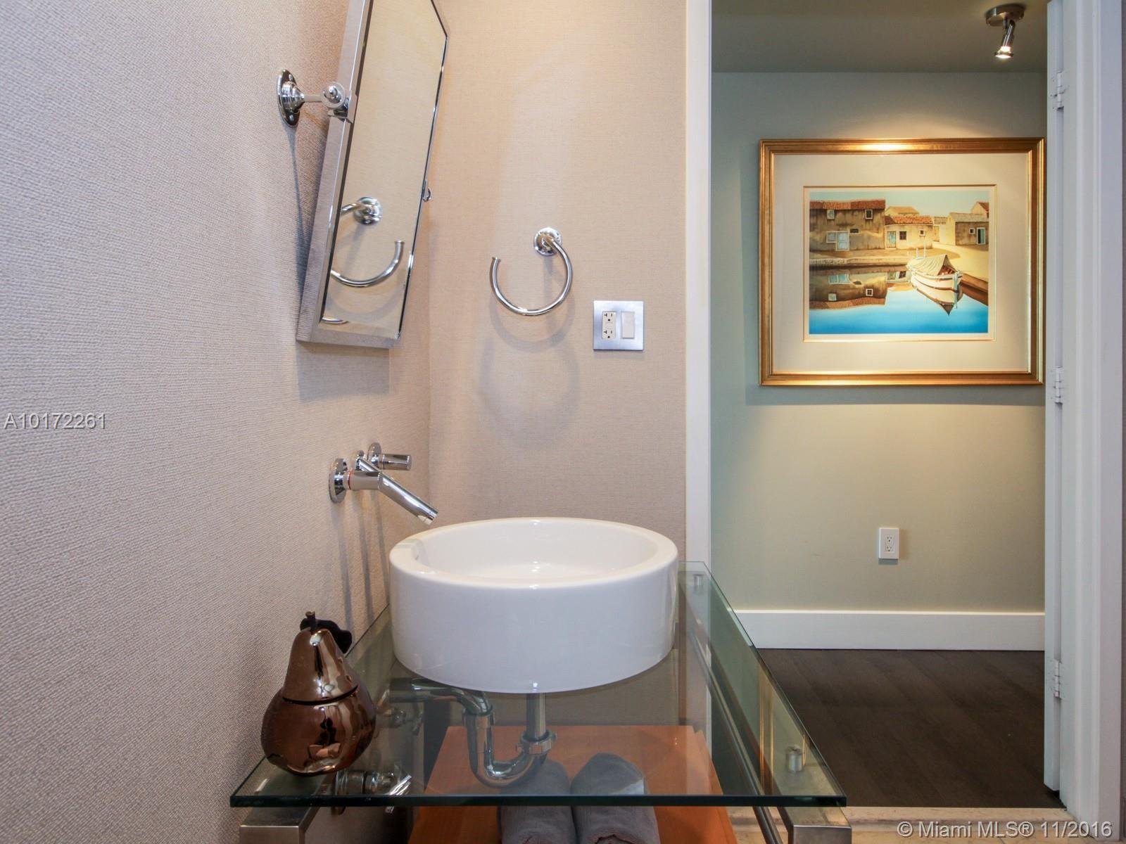 6000 Collins Avenue, Unit 511 Miami Beach, FL 33140 - Photo 17 of 27