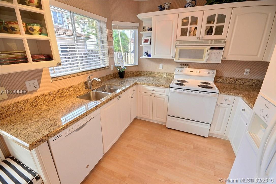 11312 Roundelay Road Cooper City, FL 33026 - Photo 12 of 28 Gallery Image 12