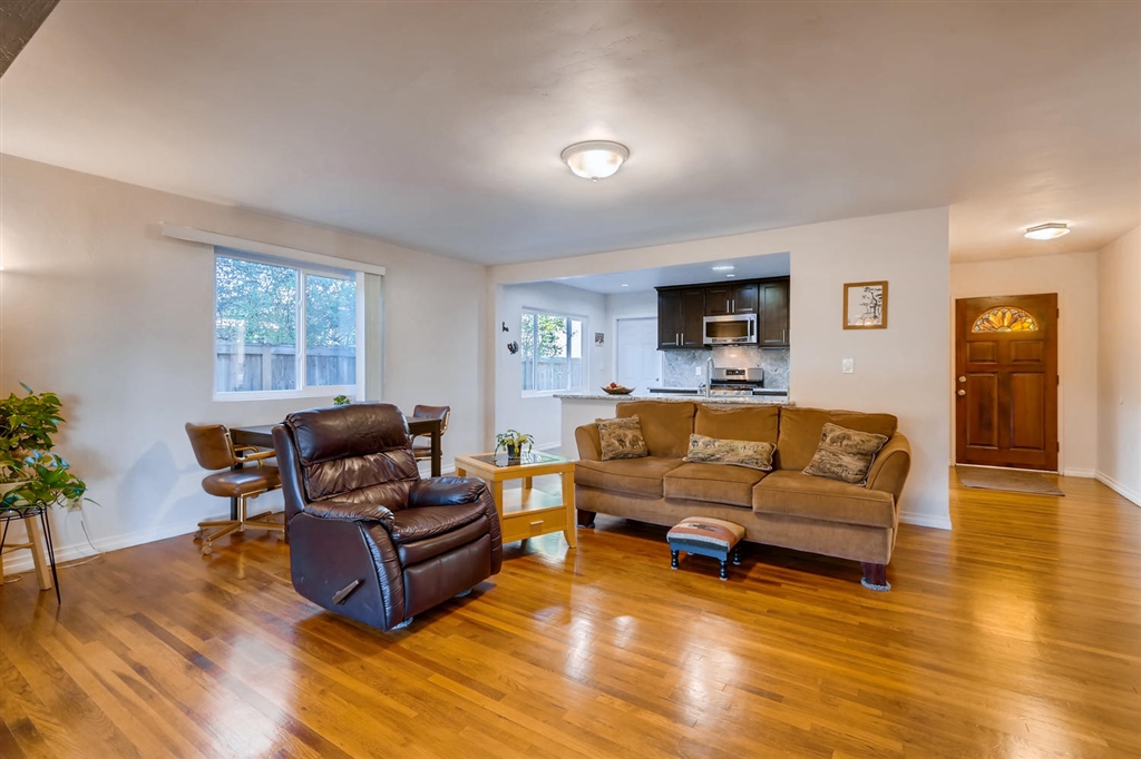 4252 Appleton Street San Diego, CA 92117 - Photo 11 of 25