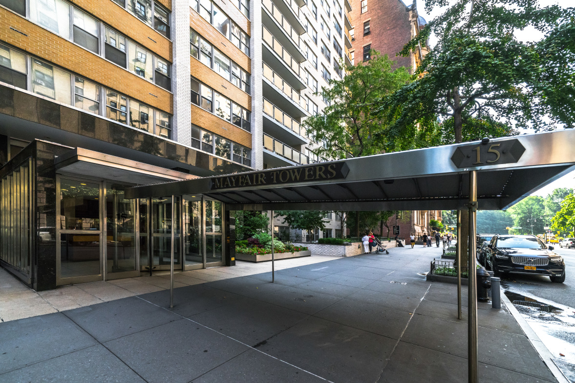 The Mayfair 15 W 72nd St, Manhattan, NY 10023 - Photo 3 of 6