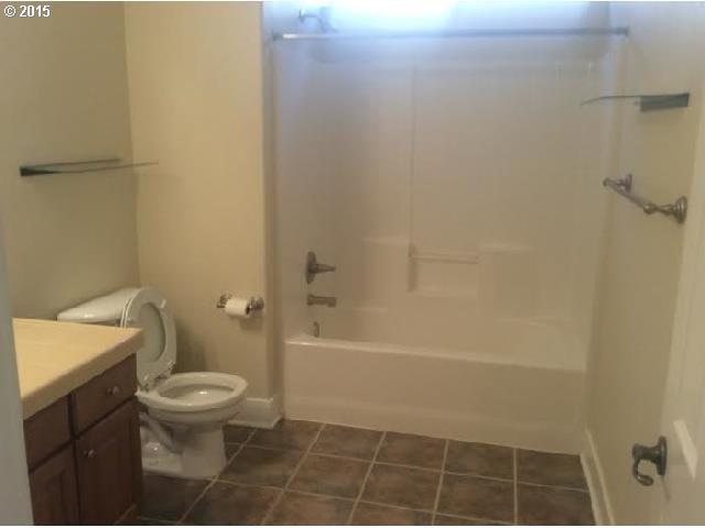 16605 Southwest Rogue River Terrace Beaverton, OR 97006 - Photo 10 of 16