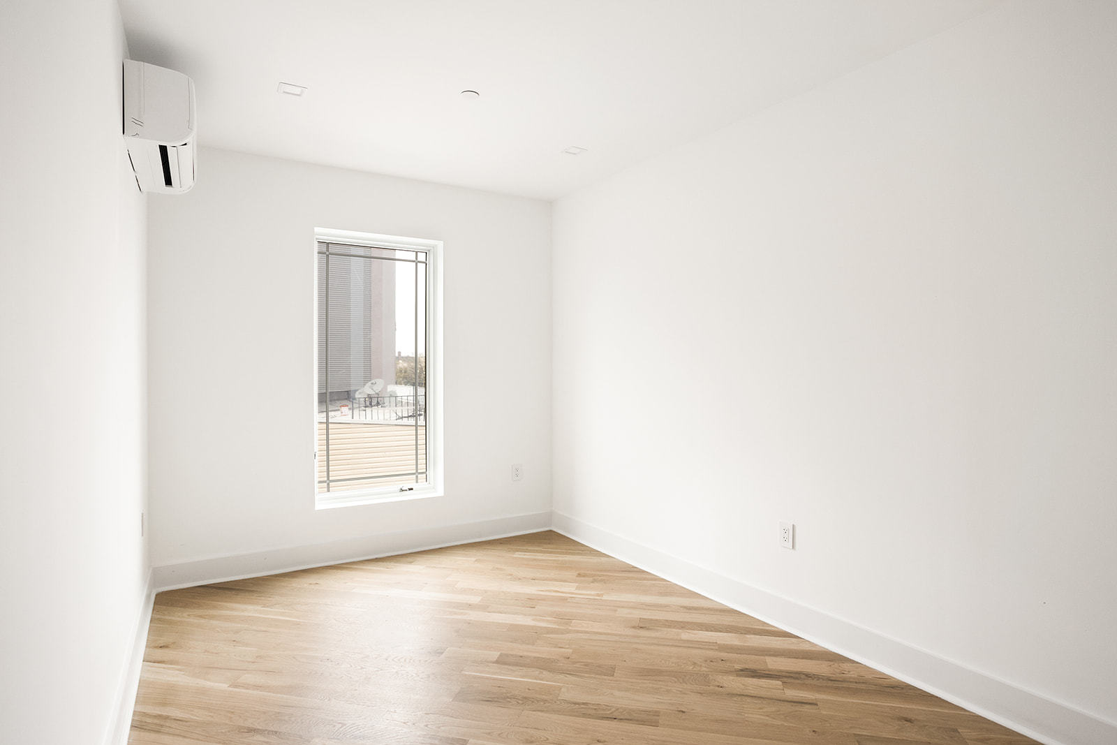 571 Lafayette Avenue, Unit 4 Brooklyn, NY 11205 - Photo 4 of 6