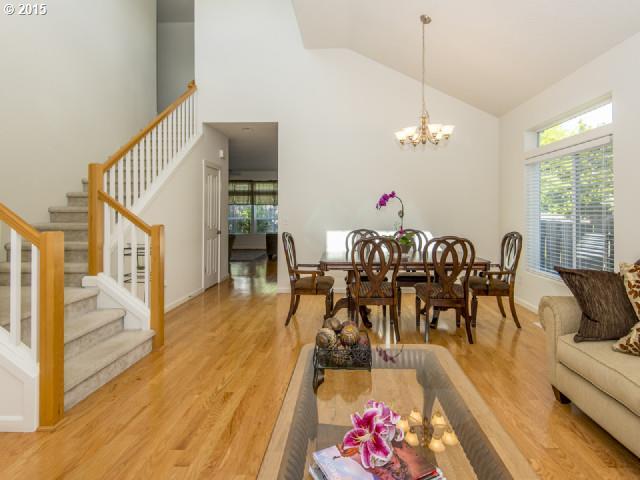 14886 Southwest Citrine Loop Beaverton, OR 97007 - Photo 2 of 16 Gallery Image 2