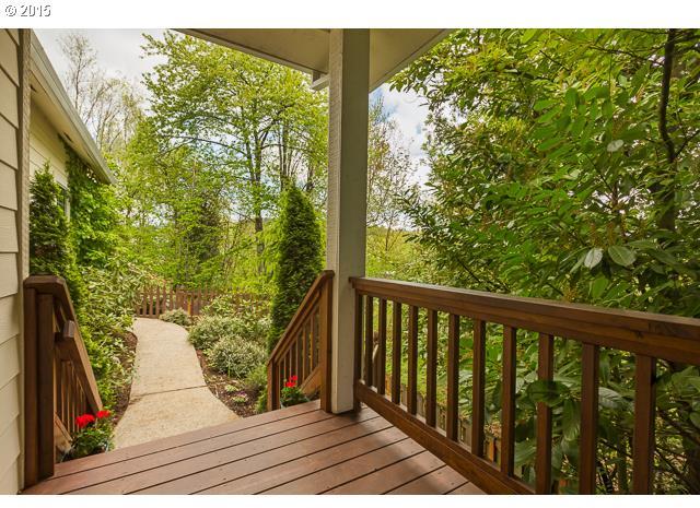 6917 Southwest 26th Avenue Portland, OR 97219 - Photo 2 of 16