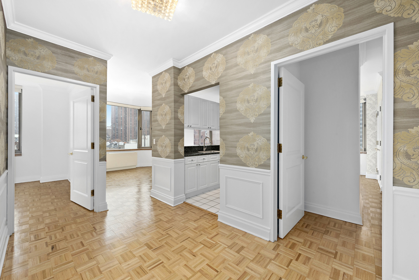 400 East 90th Street, Unit 7DD Manhattan, NY 10128 - Photo 4 of 11