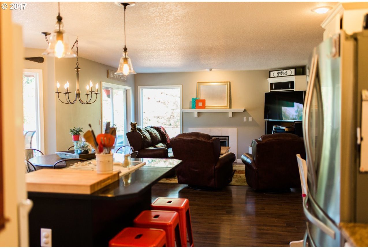 5391 Southeast Powell Valley Road Gresham, OR 97080 - Photo 11 of 25 Gallery Image 11