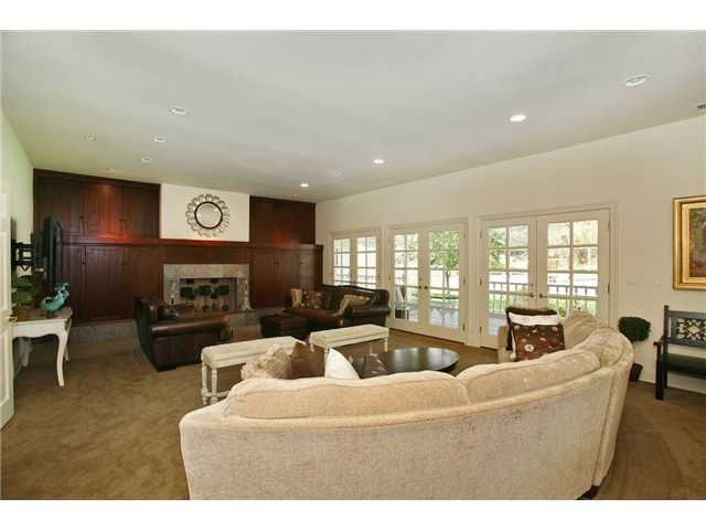 13579 Del Poniente Road Poway, CA 92064 - Photo 6 of 24