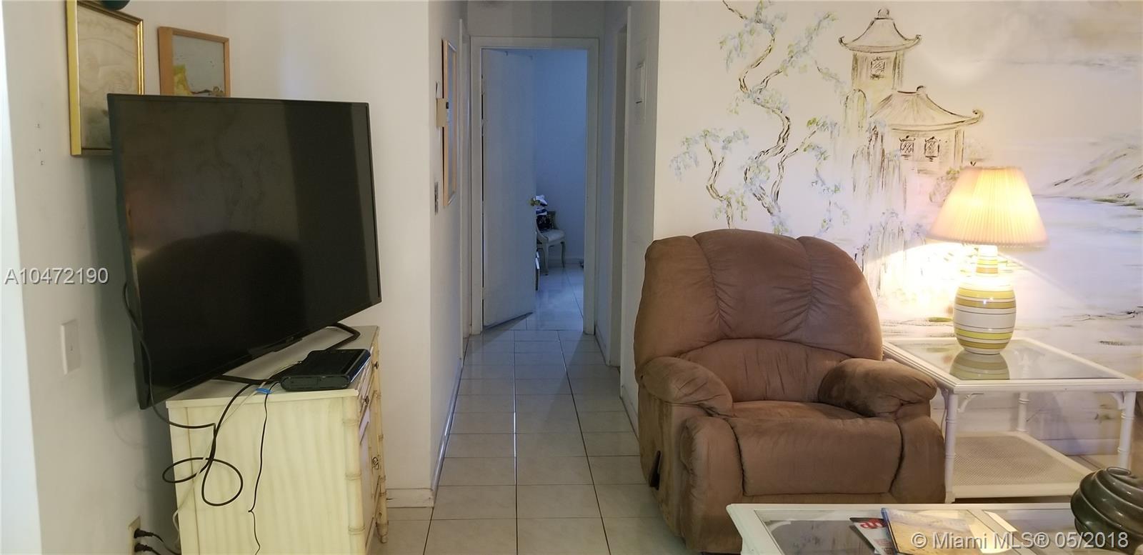 421 Northeast 1st Street, Unit 101 Hallandale, FL 33009 - Photo 10 of 20