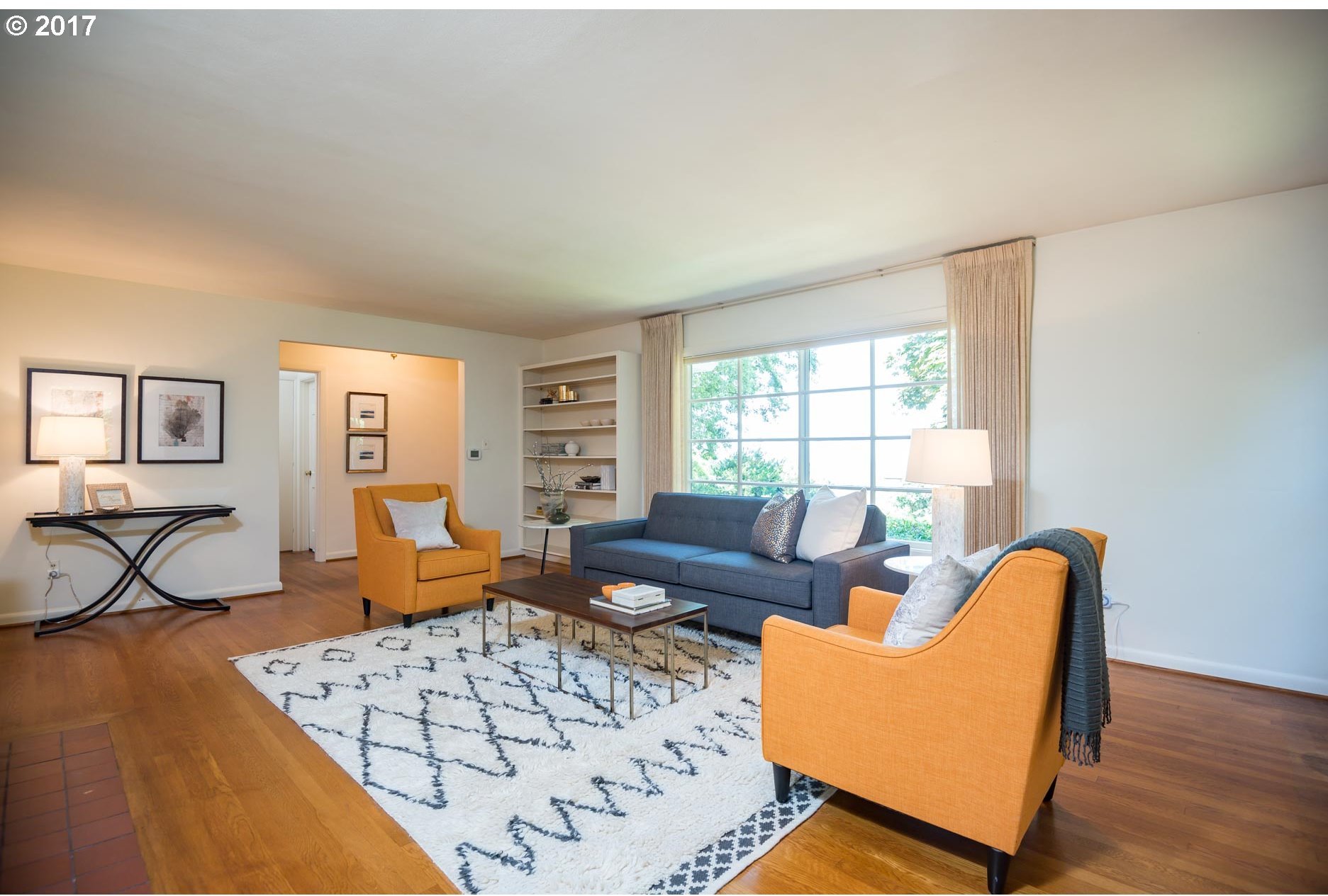 4256 Southwest Patrick Place Portland, OR 97239 - Photo 9 of 32