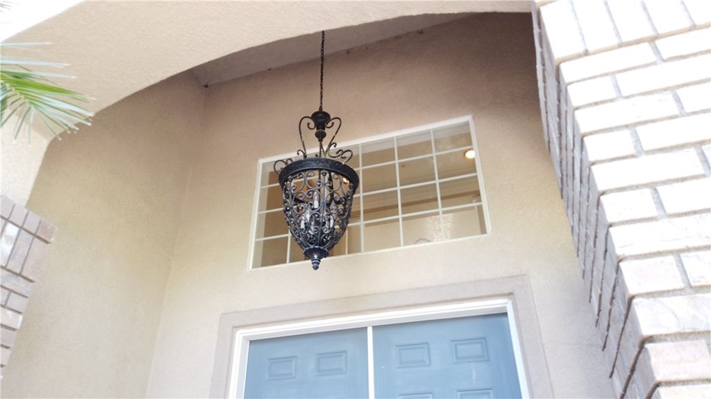 7455 Misty View Place Riverside, CA 92506 - Photo 2 of 55