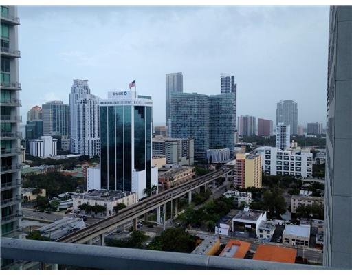 185 Southwest 7th Street, Unit 2412 Miami, FL 33130 - Photo 16 of 18