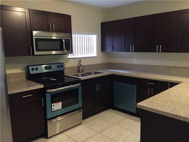 10434 Southwest 6th Street Miami, FL 33174 - Photo 5 of 10