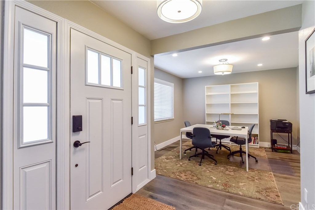 2206 Clark Lane, Unit A Redondo Beach, CA 90278 - Photo 5 of 25