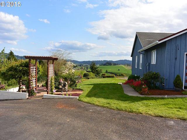 11570 Southwest Hardebeck Road Gaston, OR 97119 - Photo 3 of 30