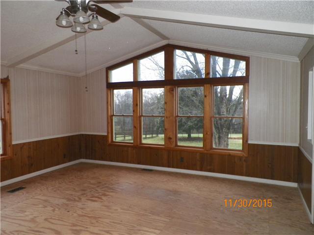 8037 Dry Creek Road Mount Pleasant, TN 38474 - Photo 2 of 19 Gallery Image 2