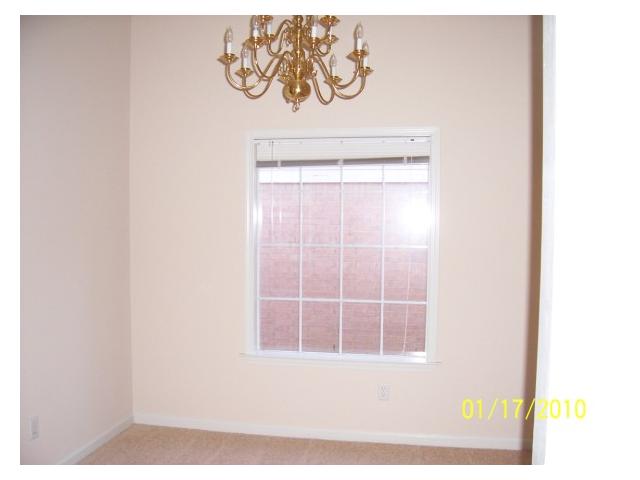 10127 Cameron Ridge Trail Memphis, TN 38016 - Photo 4 of 8 Gallery Image 4