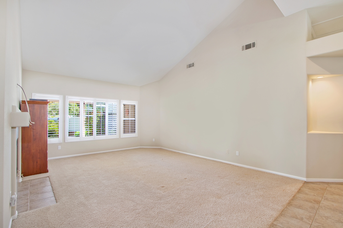 1069 Barsky Lane Fallbrook, CA 92028 - Photo 4 of 25 Gallery Image 4