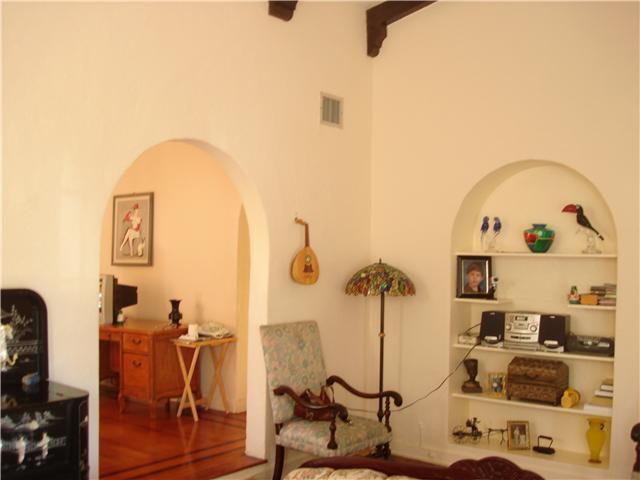 2992 Alton Road Miami Beach, FL 33140 - Photo 7 of 19