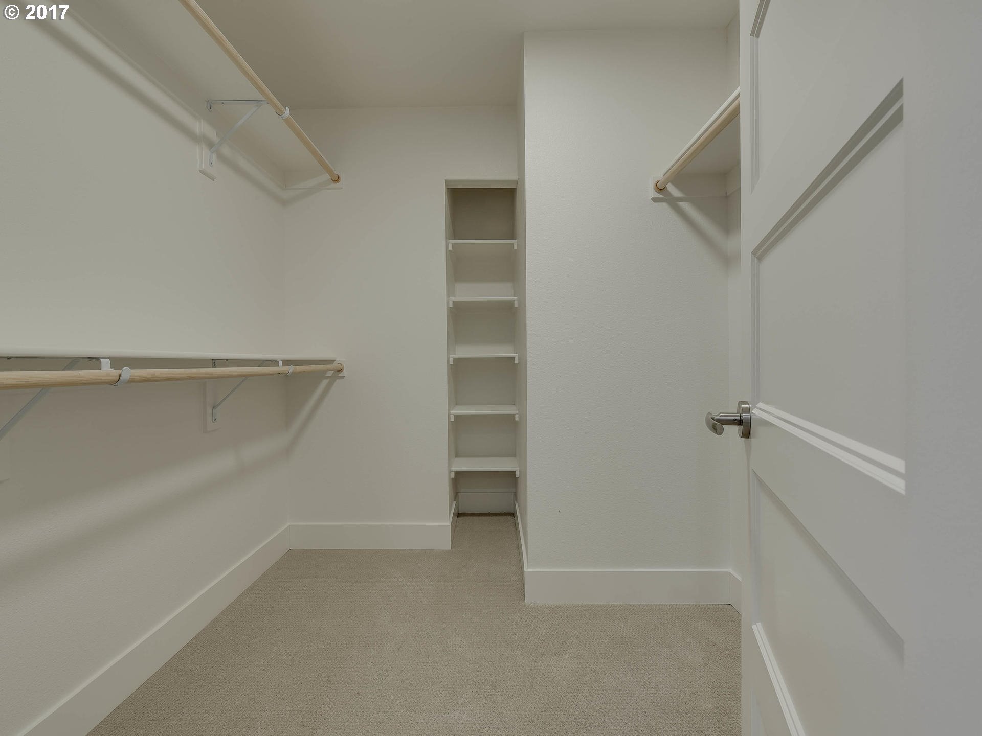 4852 Southeast Rural Street Portland, OR 97206 - Photo 13 of 32 Gallery Image 13