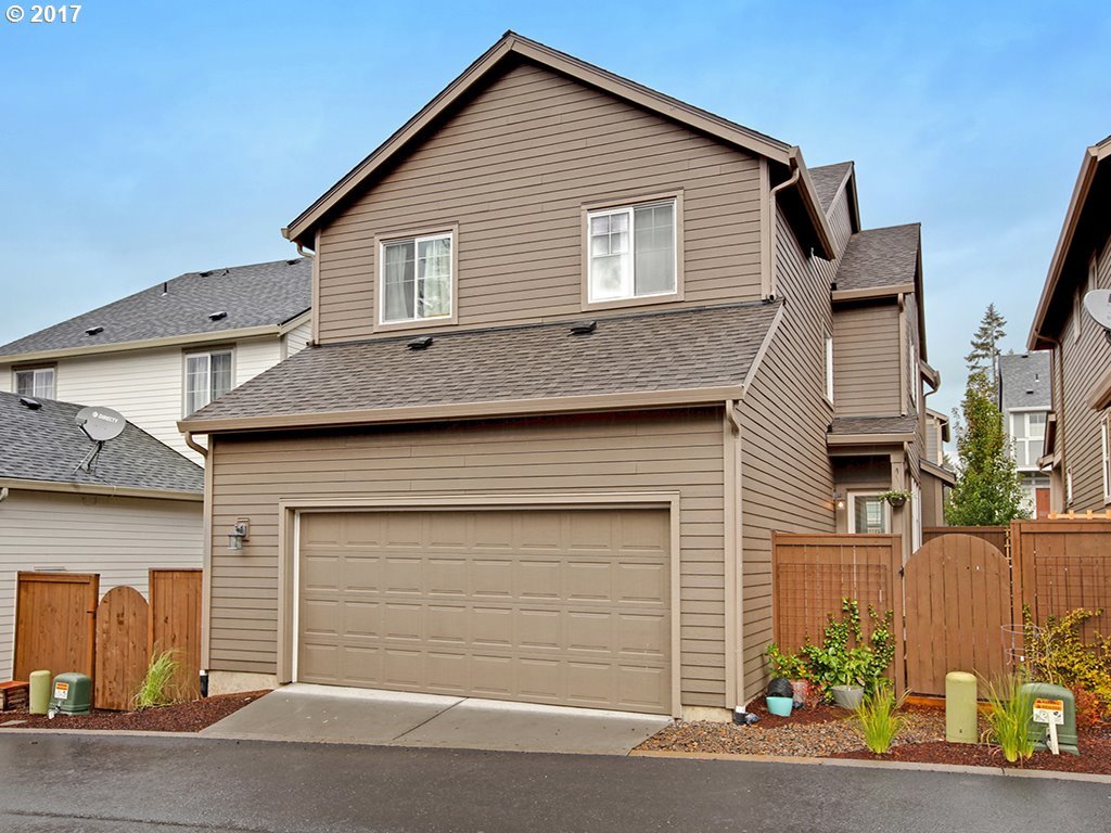 14324 Southwest Rancher Lane Beaverton, OR 97008 - Photo 4 of 16 Gallery Image 4