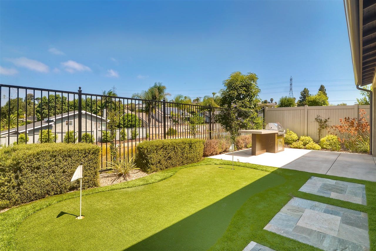 7363 Circulo Ronda Carlsbad, CA 92009 - Photo 13 of 25