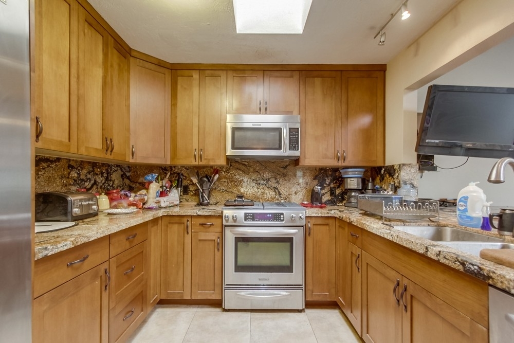 3778 El Canto Drive Spring Valley, CA 91977 - Photo 3 of 25