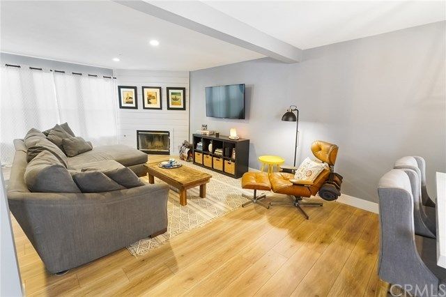 $550,000 | 533 Walnut Avenue, Unit 9, Long Beach, CA 90802