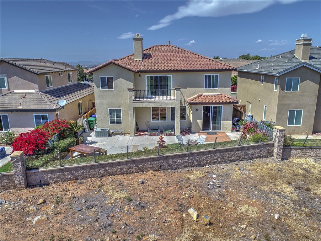 3551 Rock Ridge Road Carlsbad, CA 92010 - Photo 3 of 24