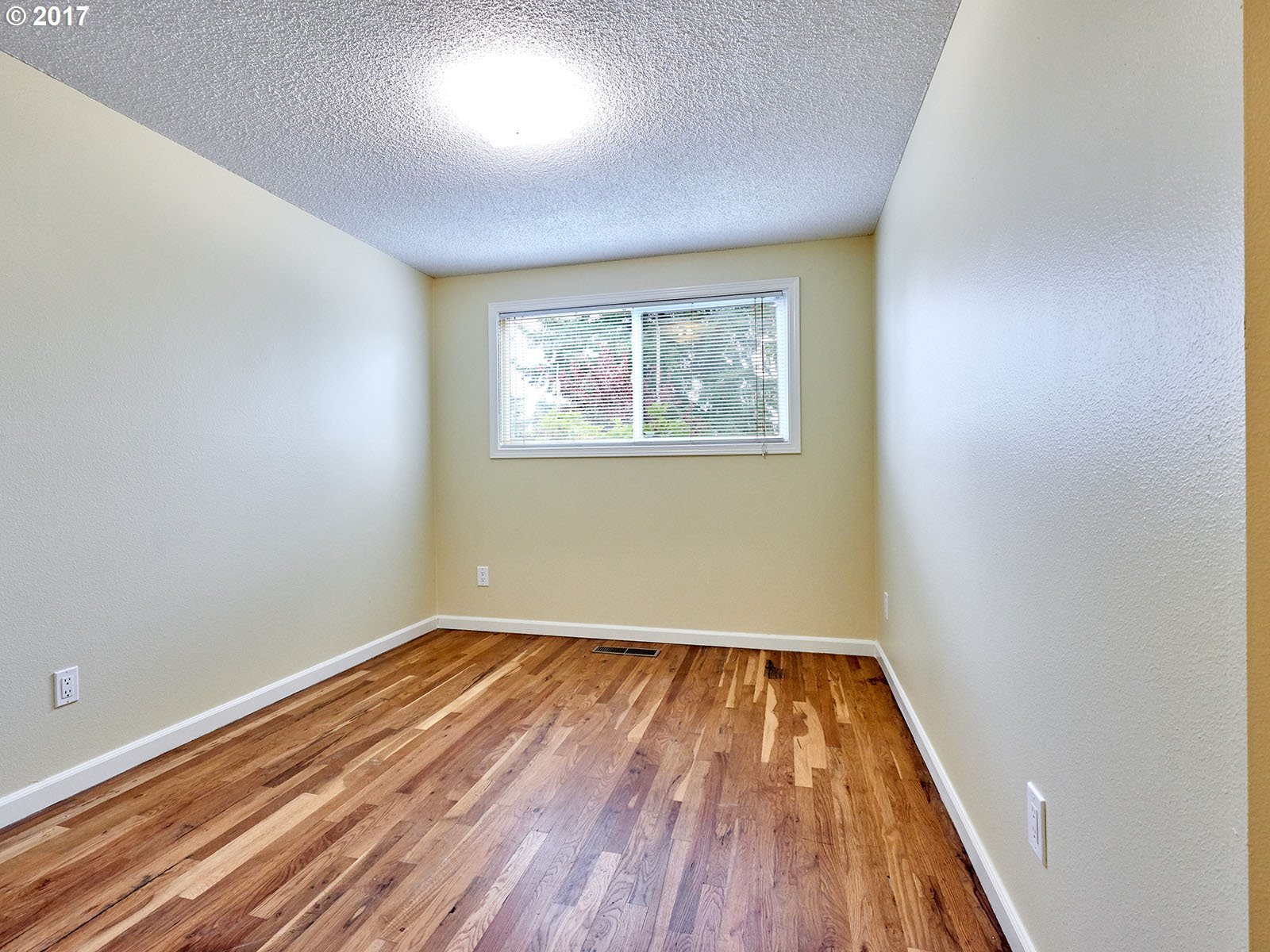 12090 Southwest Cheshire Road Beaverton, OR 97008 - Photo 13 of 25 Gallery Image 13