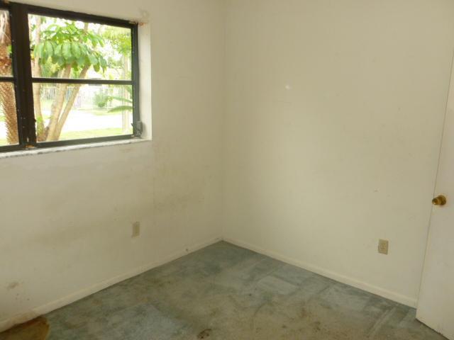 20410 Southwest 115th Road Miami, FL 33189 - Photo 4 of 15 Gallery Image 4