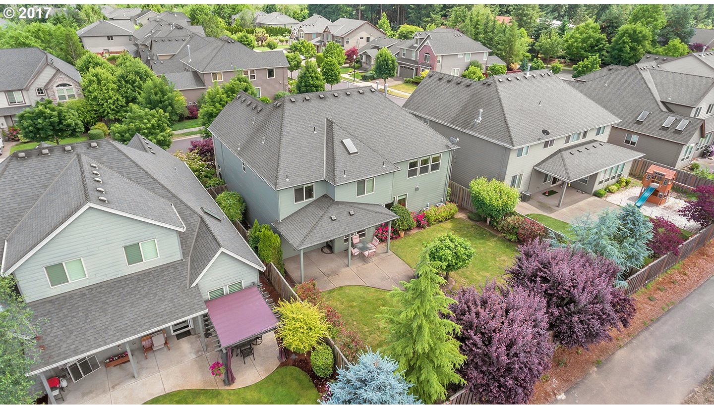23461 Southwest Richen Park Terrace Sherwood, OR 97140 - Photo 23 of 32 Gallery Image 23