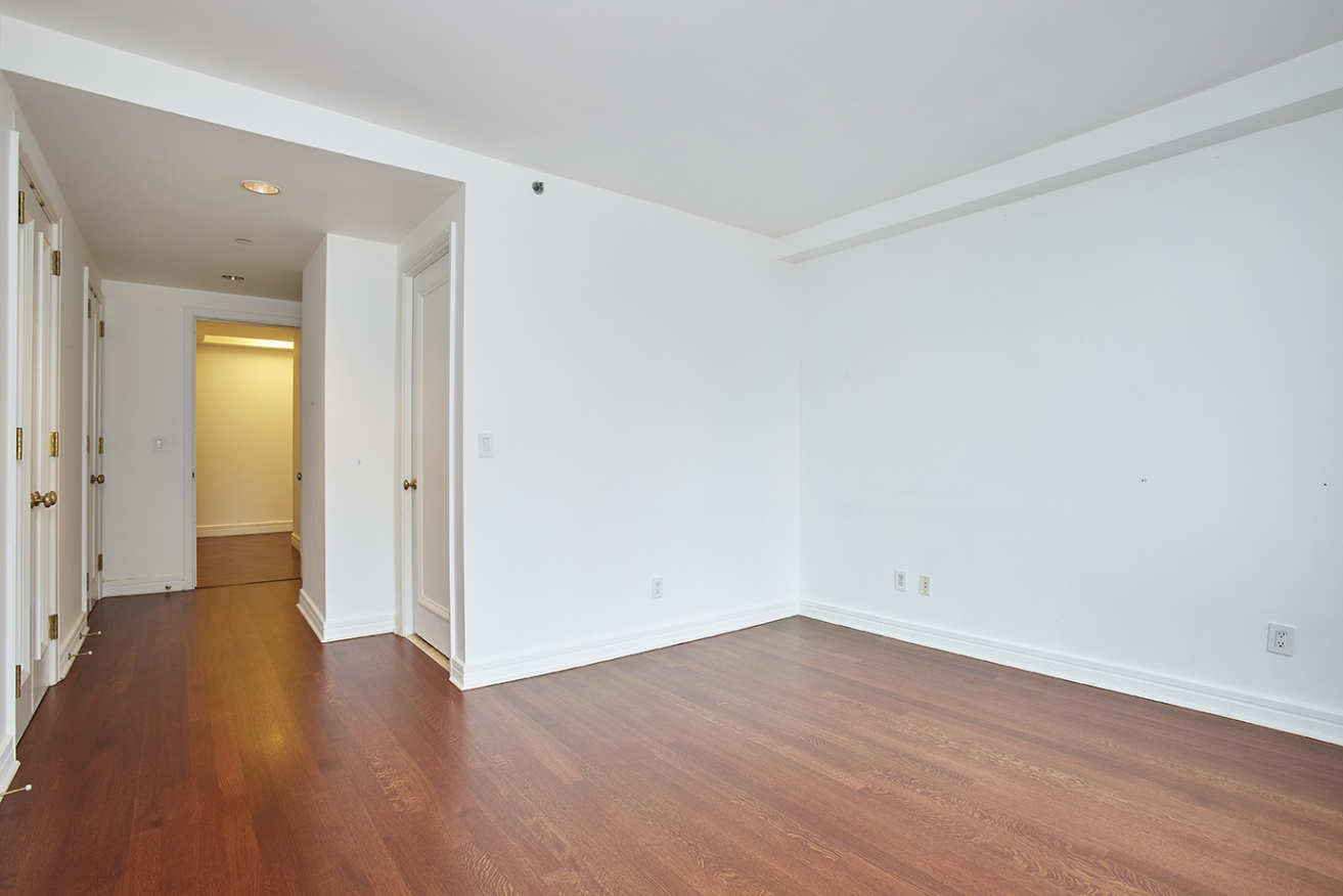 10 West Street, Unit 30C Manhattan, NY 10004 - Photo 8 of 9