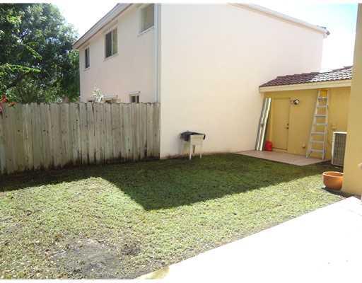 16435 Southwest 96th Terrace Miami, FL 33196 - Photo 5 of 6
