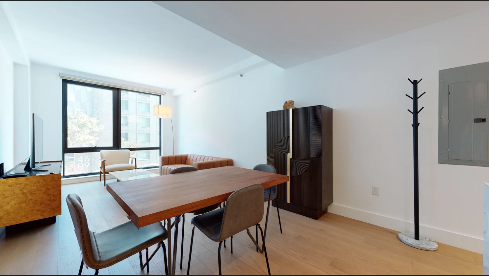 46-20 11th Street, Unit 2D Queens, NY 11101 - Photo 2 of 10