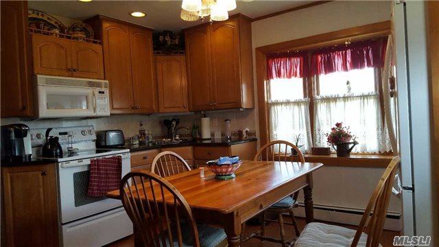 4 Blacksmith Road Levittown, NY 11756 - Photo 3 of 9