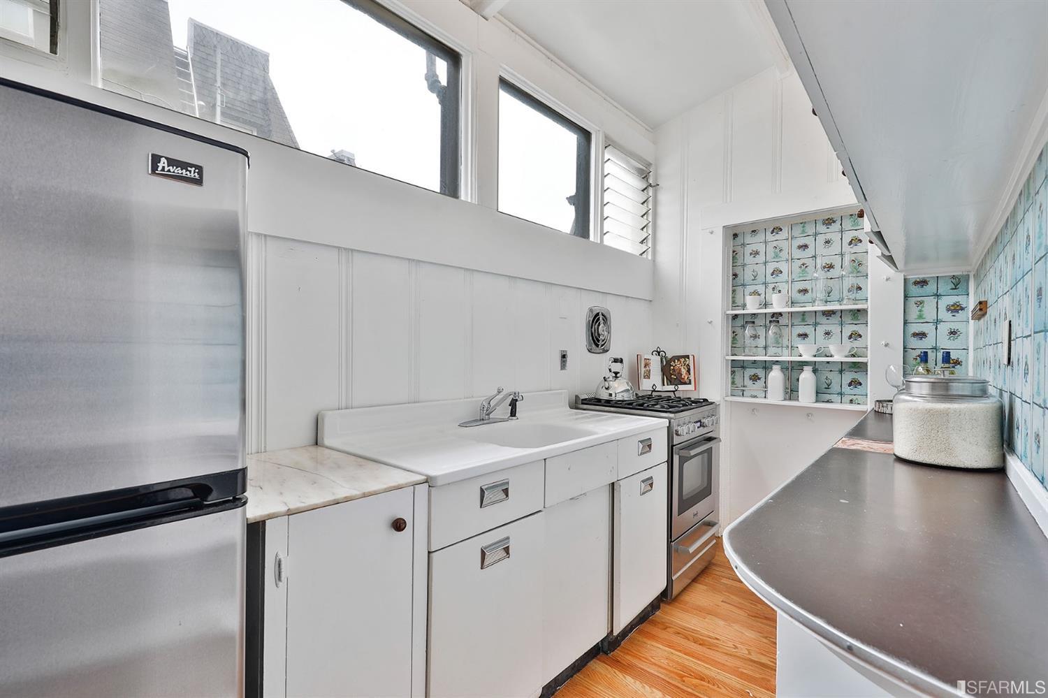 2781 Filbert Street San Francisco, CA 94123 - Photo 14 of 23