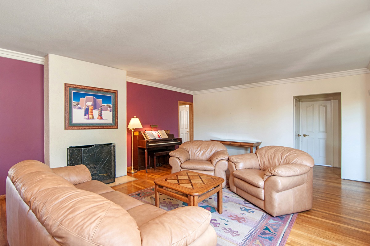9030 Rosedale Drive Spring Valley, CA 91977 - Photo 5 of 21