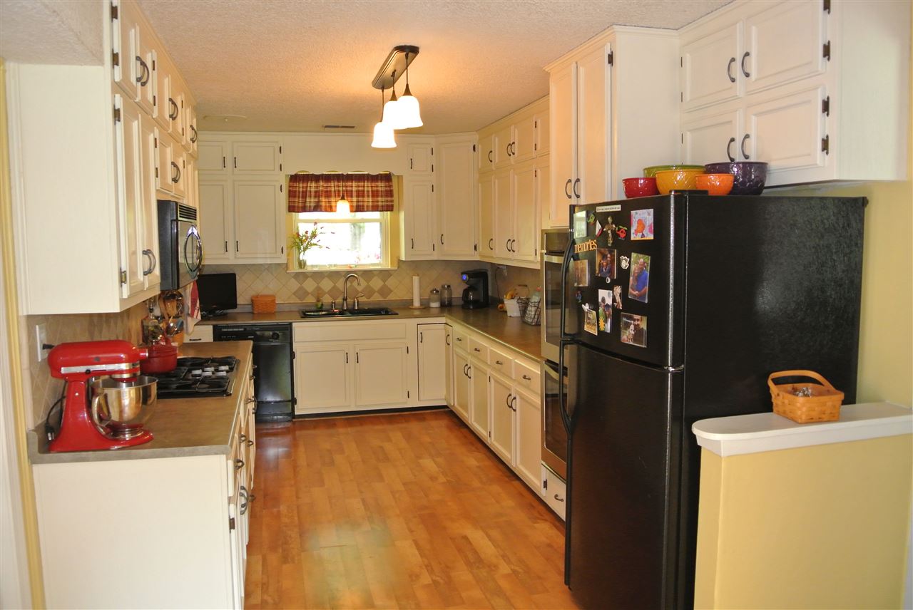 6951 8th Road Bartlett, TN 38133 - Photo 6 of 25 Gallery Image 6