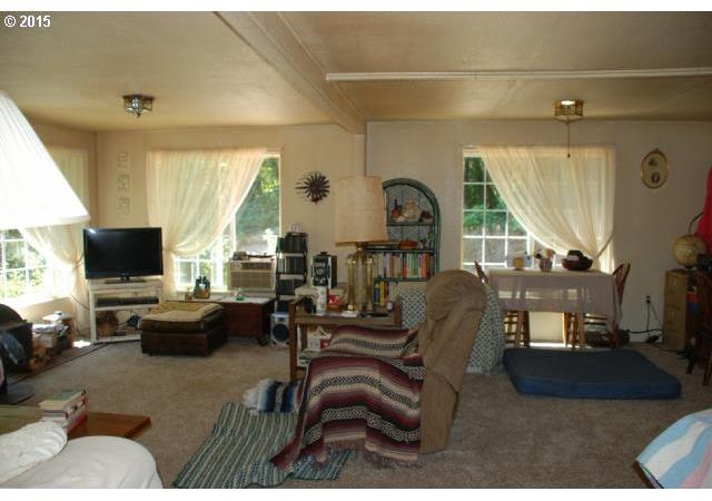 24612 Lower Smith River Road Reedsport, OR 97467 - Photo 4 of 14 Gallery Image 4