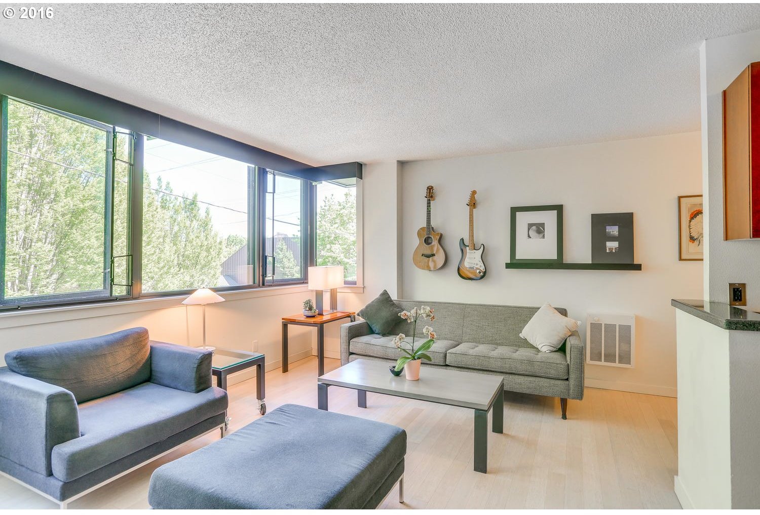 2020 Southwest Main Street, Unit 402 Portland, OR 97205 - Photo 8 of 29