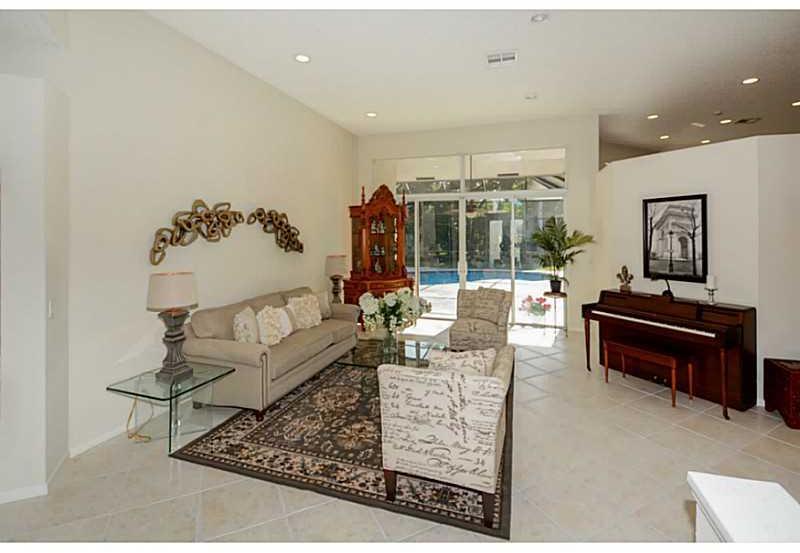 416 Mallard Road Weston, FL 33327 - Photo 4 of 17 Gallery Image 4