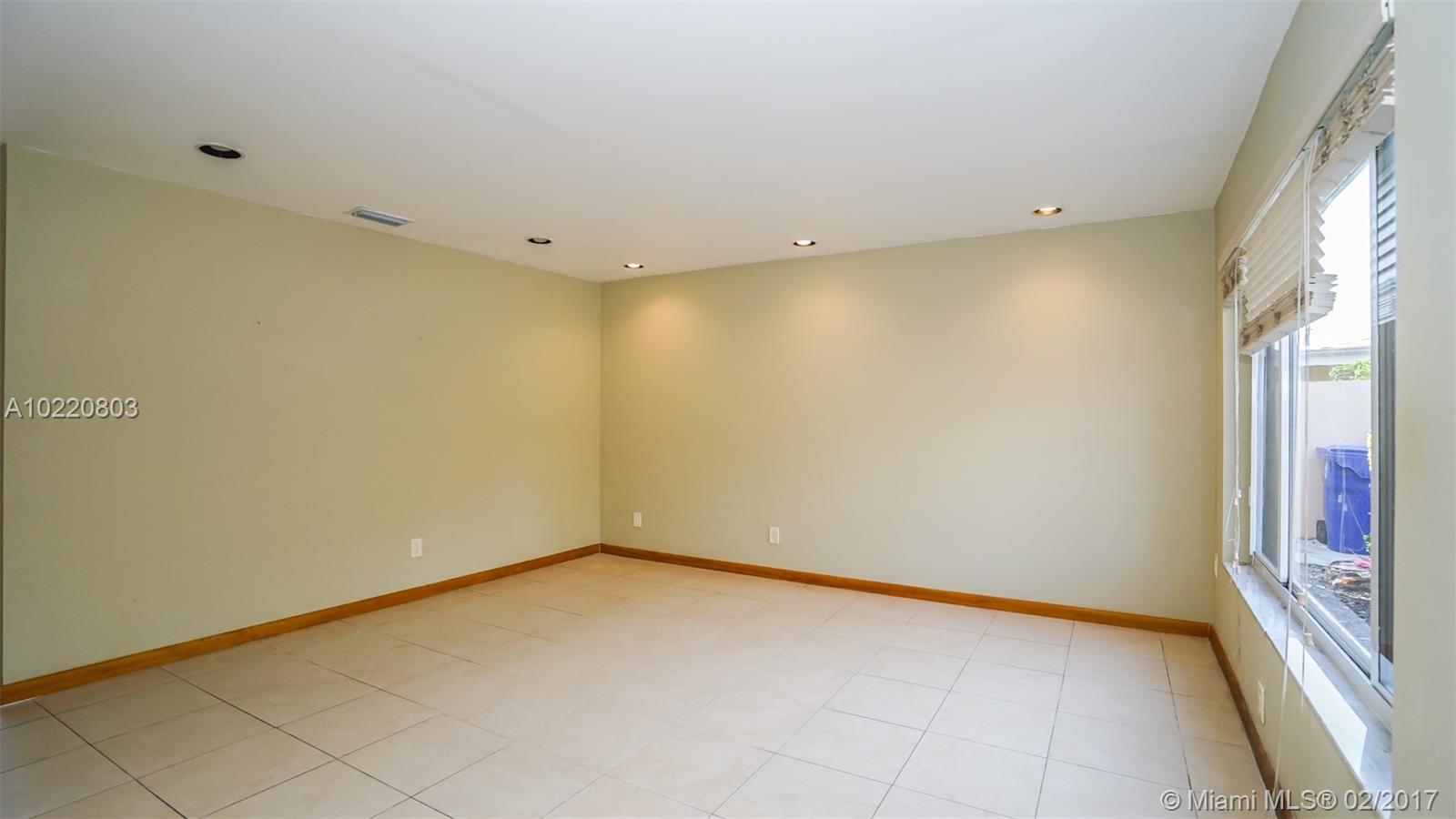 4020 Southwest 4th Street Miami, FL 33134 - Photo 5 of 35