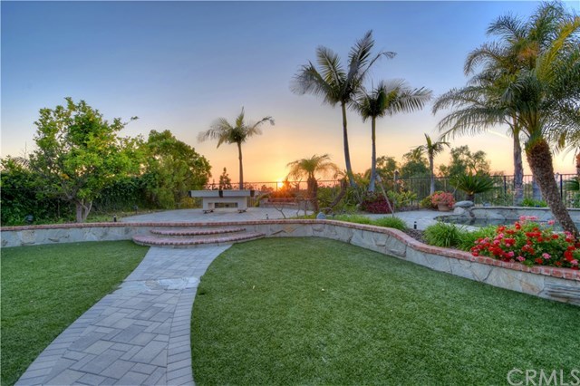 21065 Barclay Lane Lake Forest, CA 92630 - Photo 2 of 17