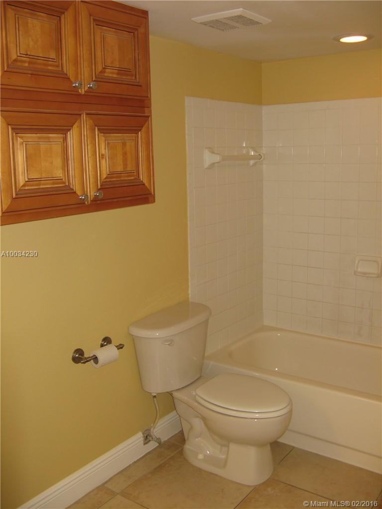 5740 Rock Island Road, Unit 294 Tamarac, FL 33319 - Photo 13 of 20