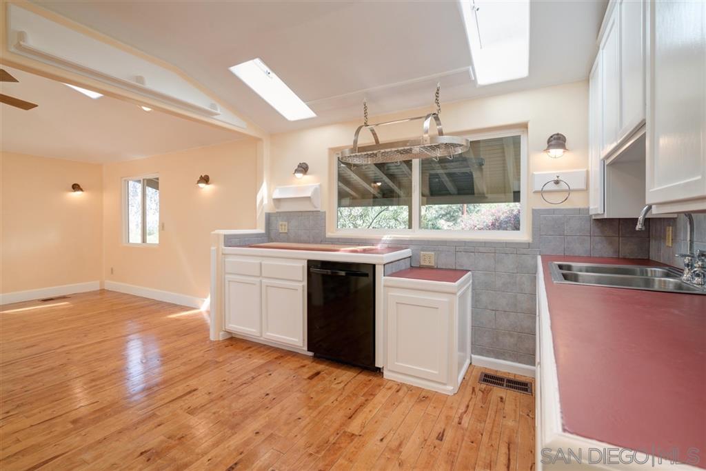 1636 Griffith Road Ramona, CA 92065 - Photo 8 of 22 Gallery Image 8