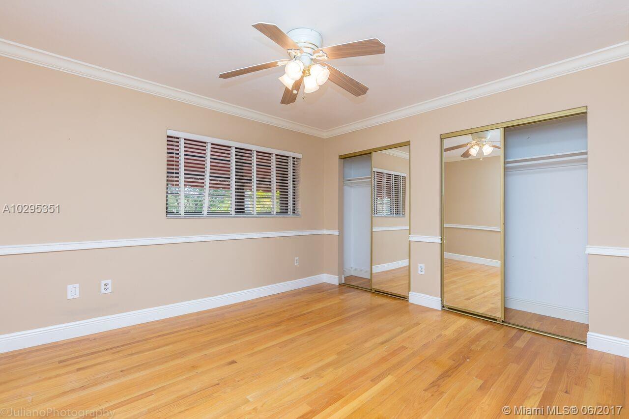 35 Southwest 136th Court Miami, FL 33184 - Photo 32 of 36