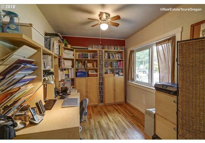 803 Elliott Road Newberg, OR 97132 - Photo 19 of 32 Gallery Image 19