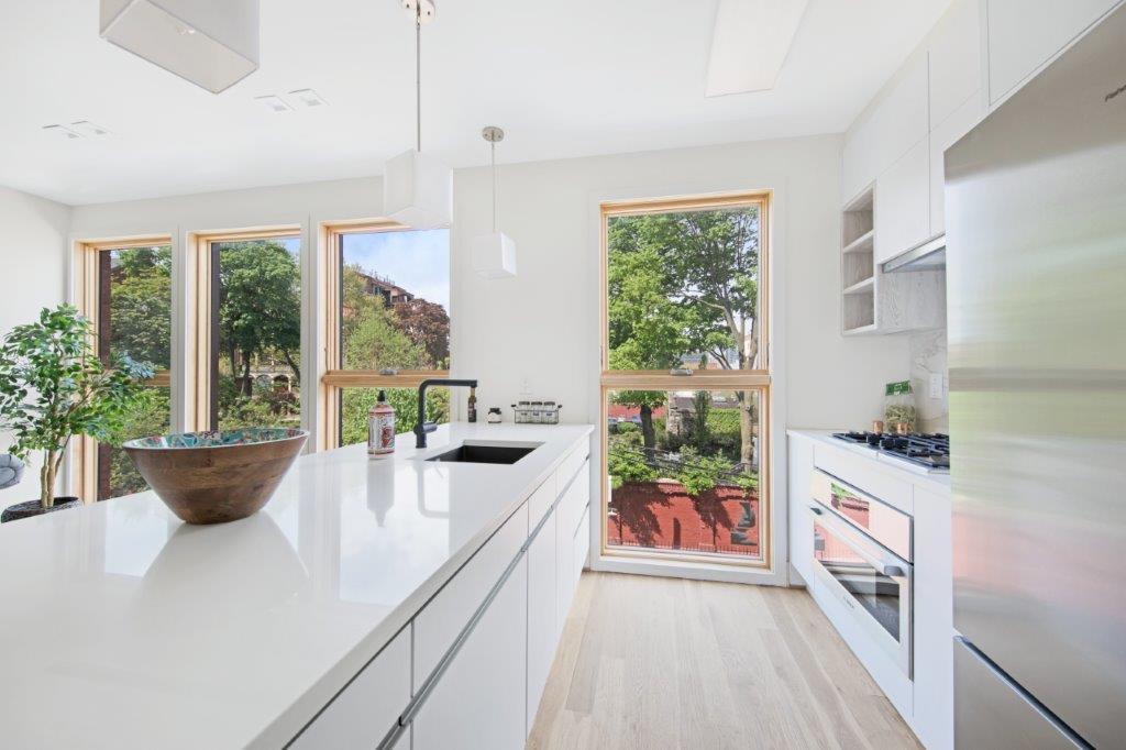 165 Taaffe Place, Unit 3 Brooklyn, NY 11205 - Photo 6 of 10