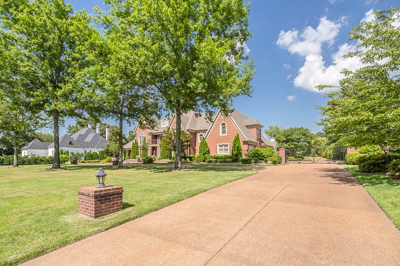 2550 Johnson Road Germantown, TN 38139 - Photo 2 of 25 Gallery Image 2