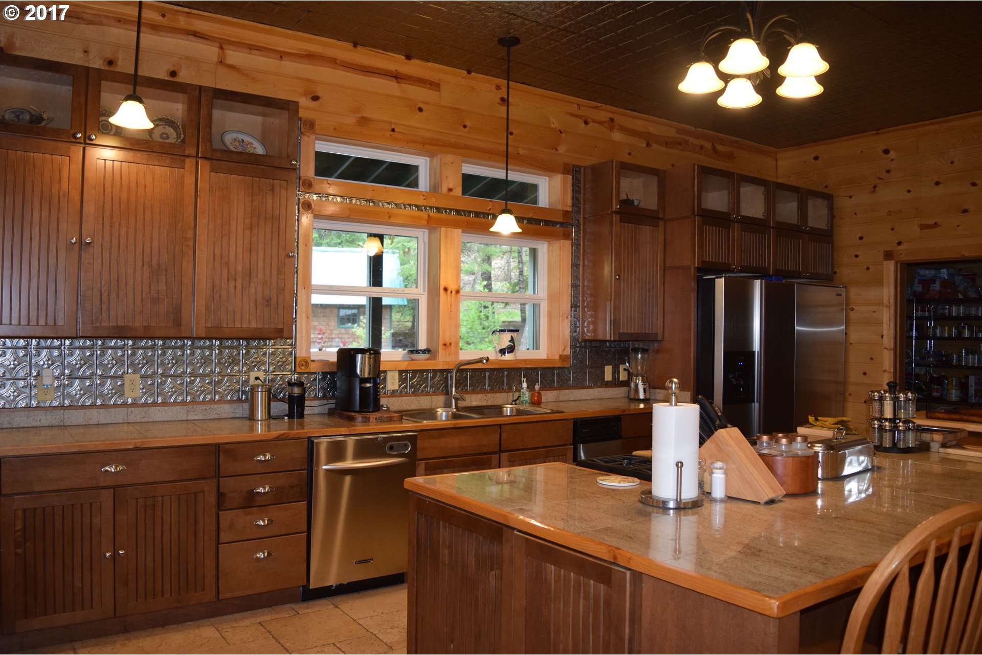 36975 Agness Illahe Road Agness, OR 97406 - Photo 9 of 32